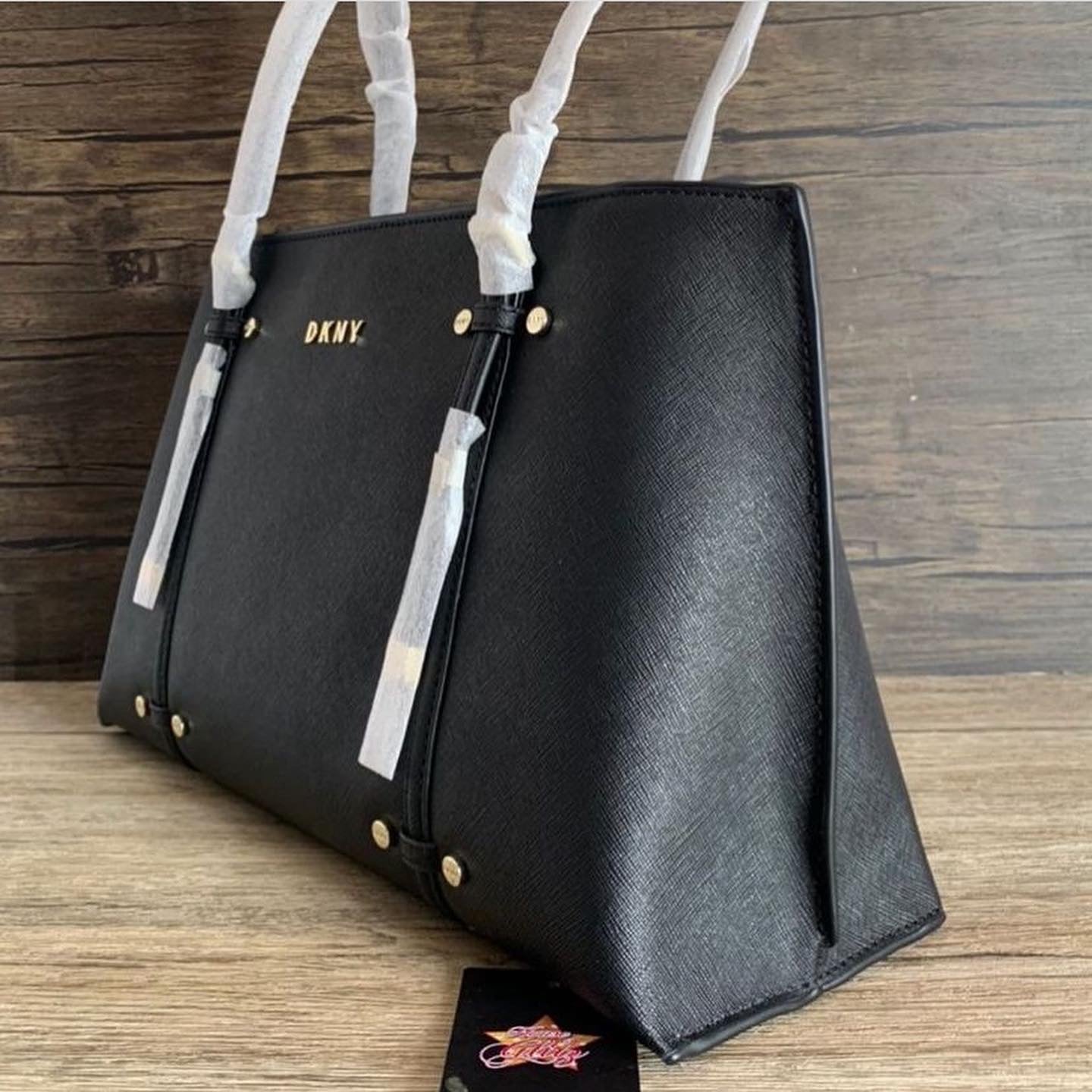 DKNY Bo satchel bag-Black - Premium from House of Glitz - Just $65000.00! Shop now at House of Glitz